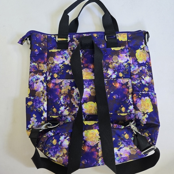 Baggallini All Set 3 in 1 Tote Backpack Travel Bag RFID-blocking technology - Picture 3 of 15